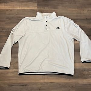 The North Face 1/4 Snap Button Fleece Pullover